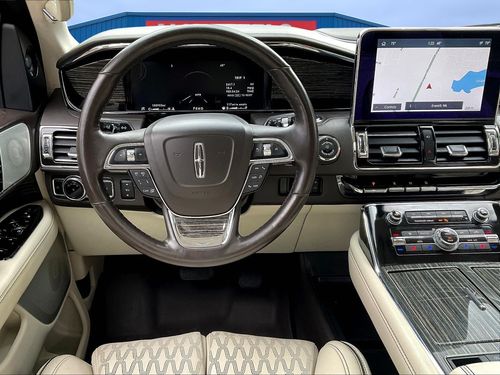 2020 Lincoln Navigator Black Label Lower Image 3