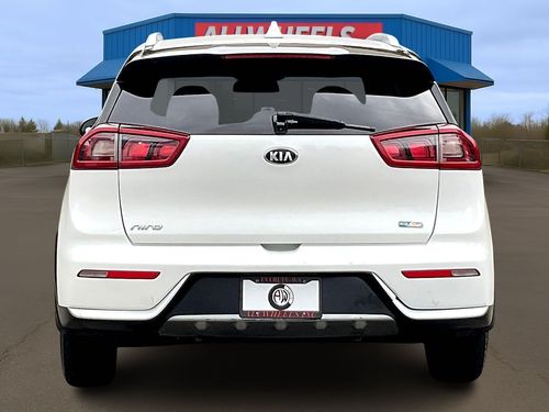 2017 Kia Niro LX Lower Image 2