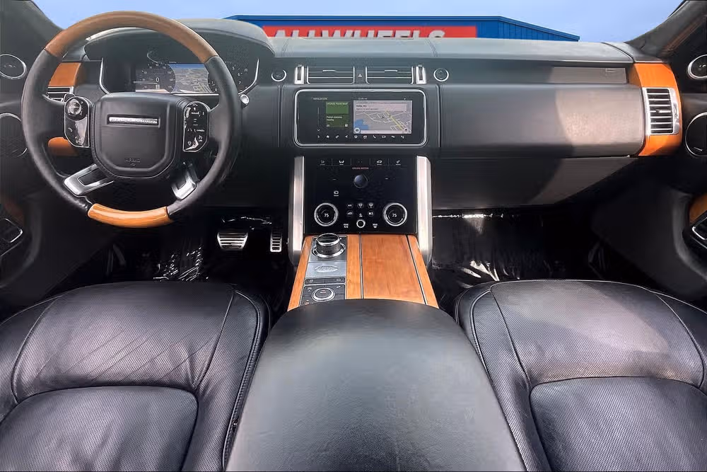 2018 Land Rover Range Rover Autobiography Image 16