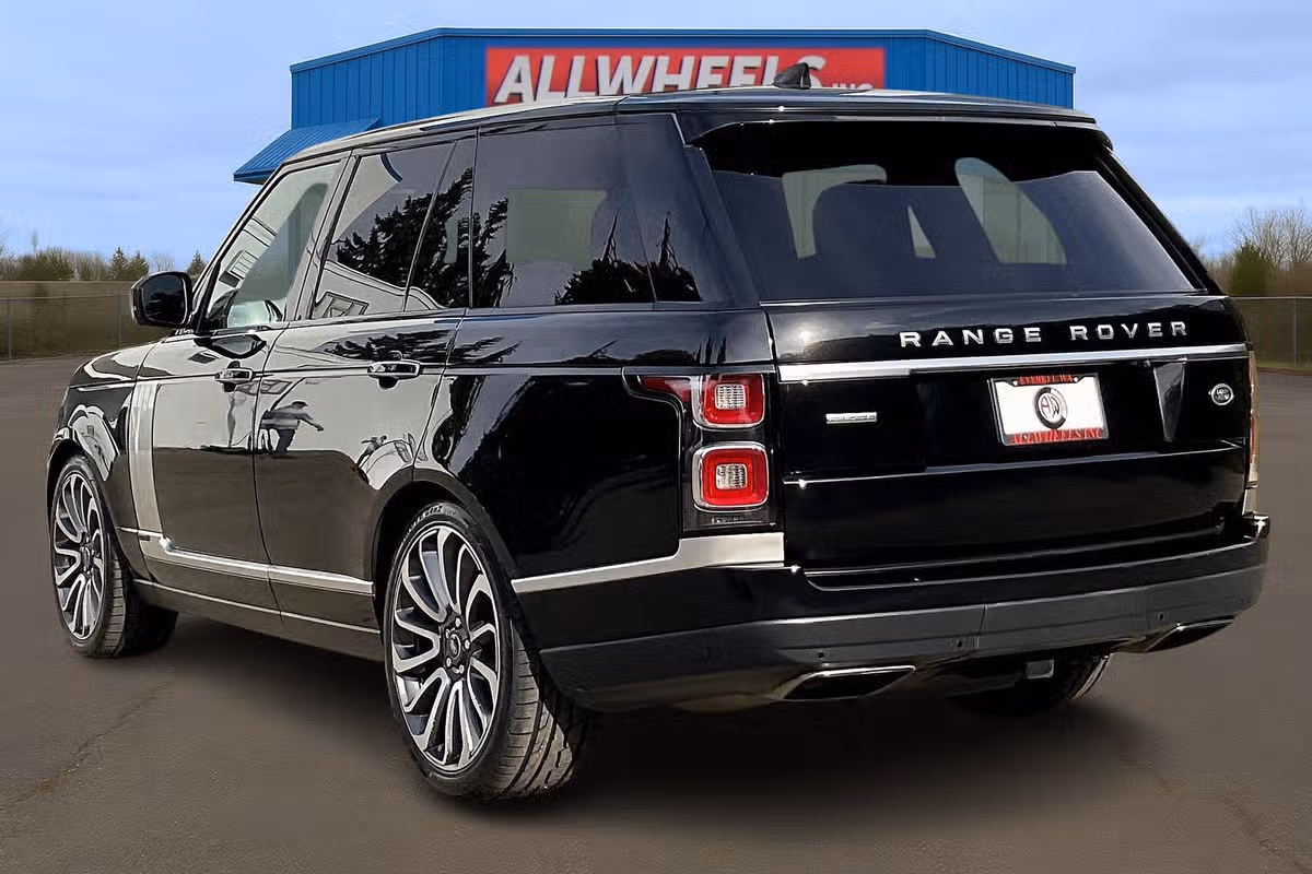 2018 Land Rover Range Rover Autobiography Image 2