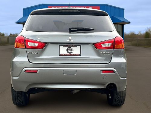 2012 Mitsubishi Outlander Sport SE Lower Image 2