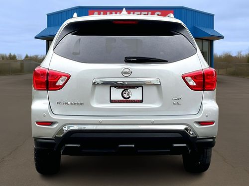 2020 Nissan Pathfinder SL Lower Image 2