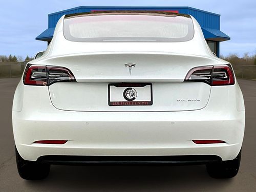 2018 Tesla Model 3 Performance Lower Image 2