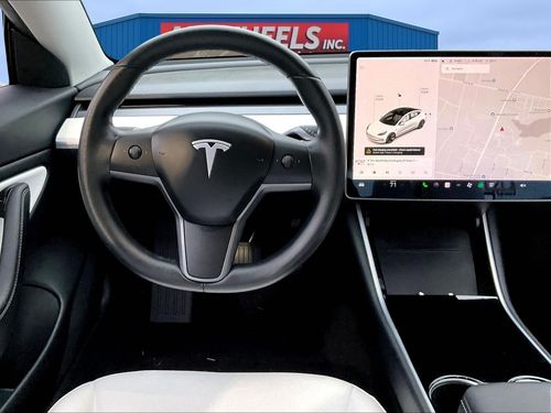 2018 Tesla Model 3 Performance Lower Image 3