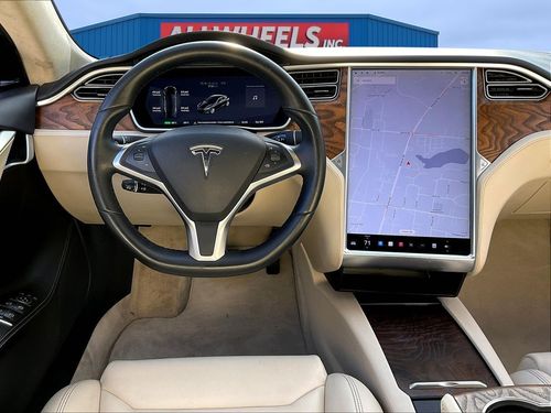 2018 Tesla Model S 75D Lower Image 3