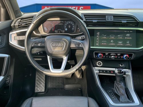 2024 Audi Q3 quattro Premium 40 TFSI Lower Image 3