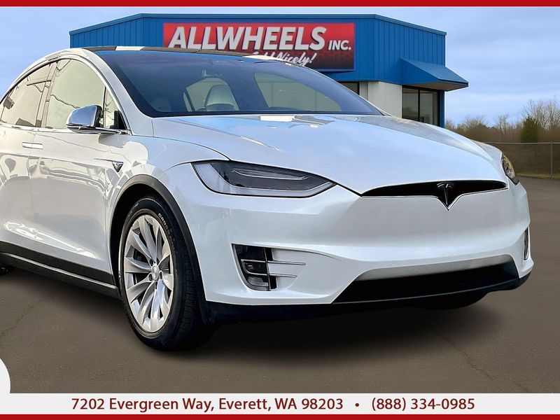 2018 Tesla Model X 75D Upper Image 1
