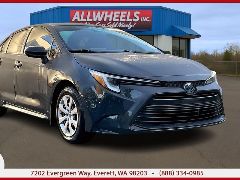 2023 Toyota Corolla Hybrid LE Upper Image 1