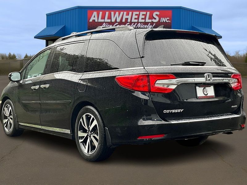 2019 Honda Odyssey Elite Upper Image 2