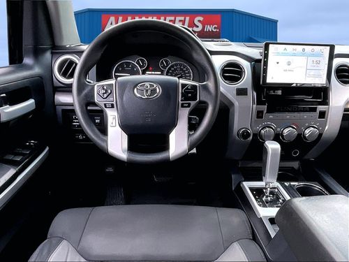 2017 Toyota Tundra SR5 Lower Image 3
