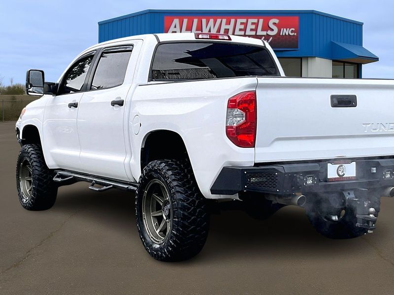 2017 Toyota Tundra SR5 Upper Image 2