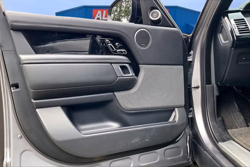 2020 Land Rover Range Rover HSE Td6 Image 21