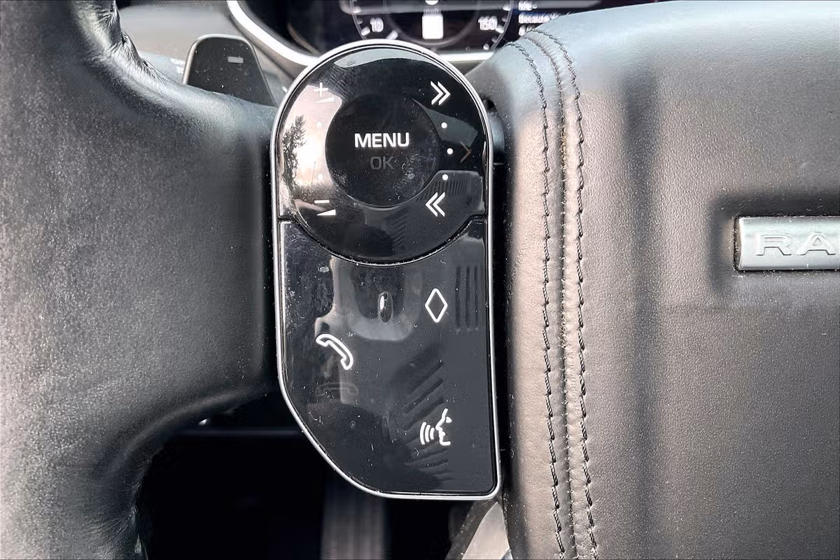 2020 Land Rover Range Rover HSE Td6 Image 16