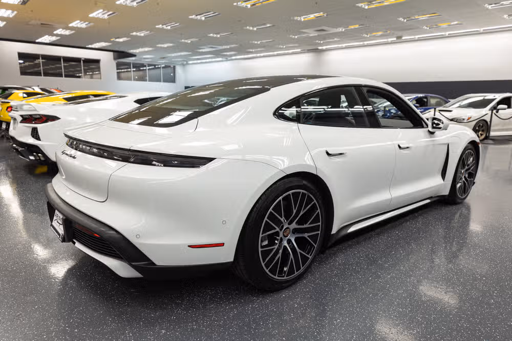2020 Porsche Taycan Turbo Image 5
