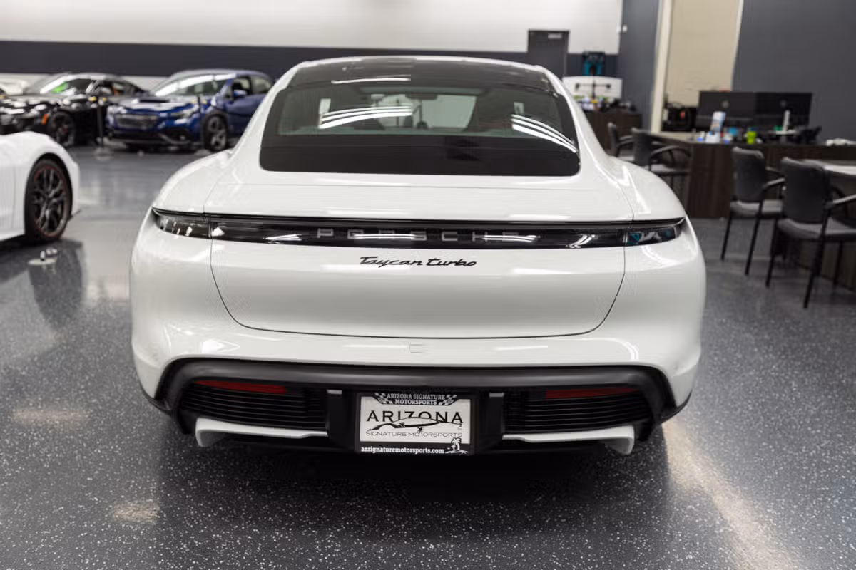 2020 Porsche Taycan Turbo Image 7