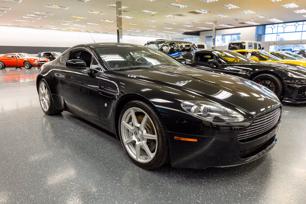 2007 Aston Martin V8 Vantage Base Image 4