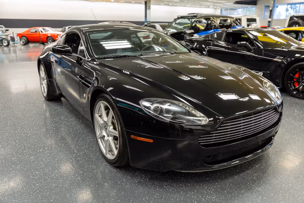 2007 Aston Martin V8 Vantage Base Image 3