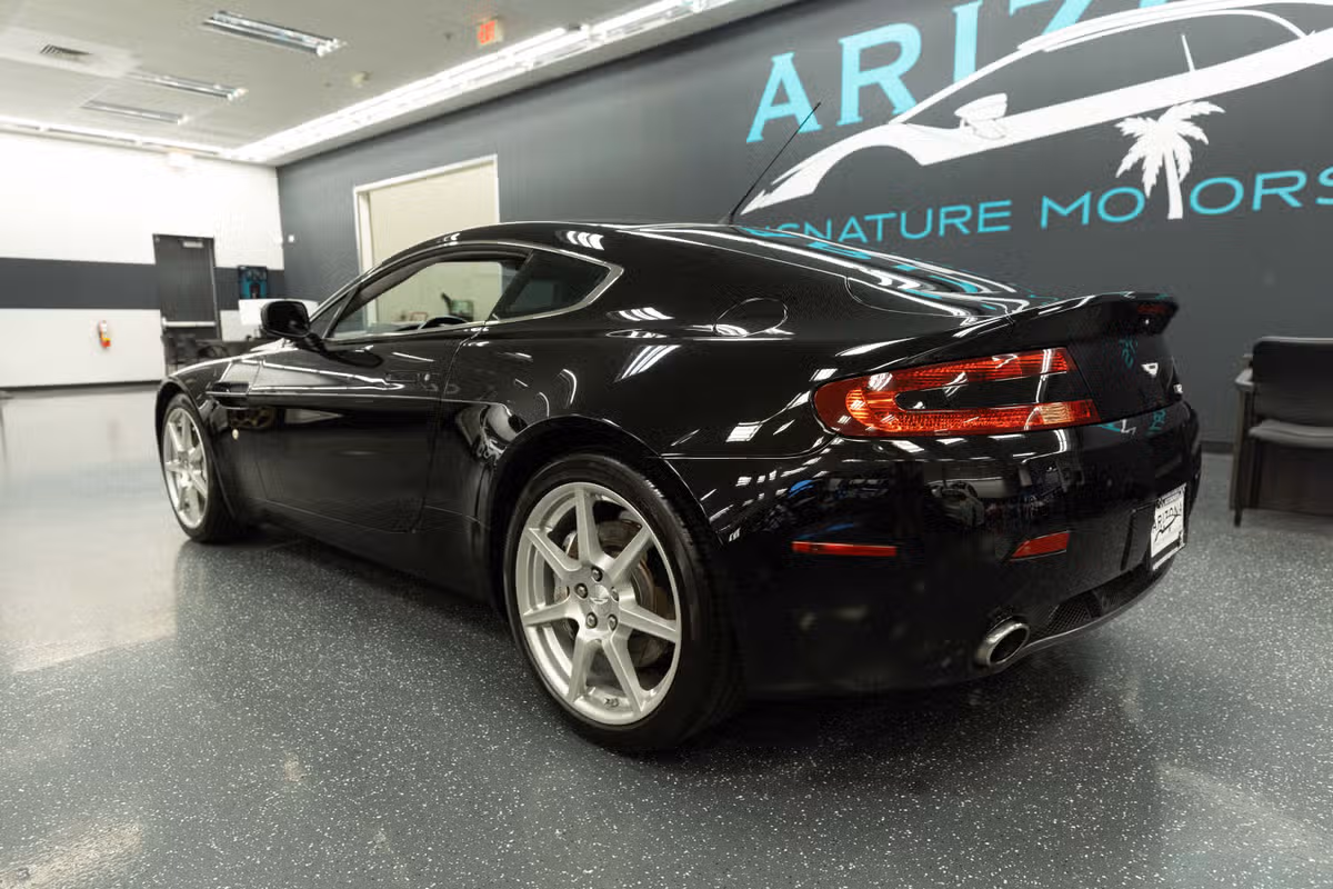 2007 Aston Martin V8 Vantage Base Image 8