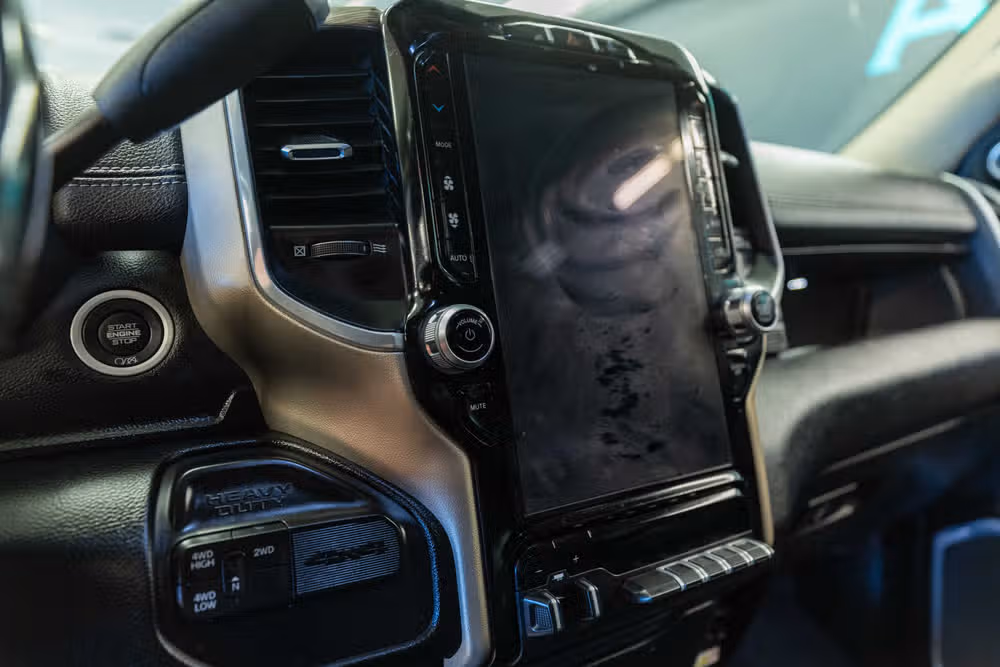 2020 Ram 3500 Laramie Image 13