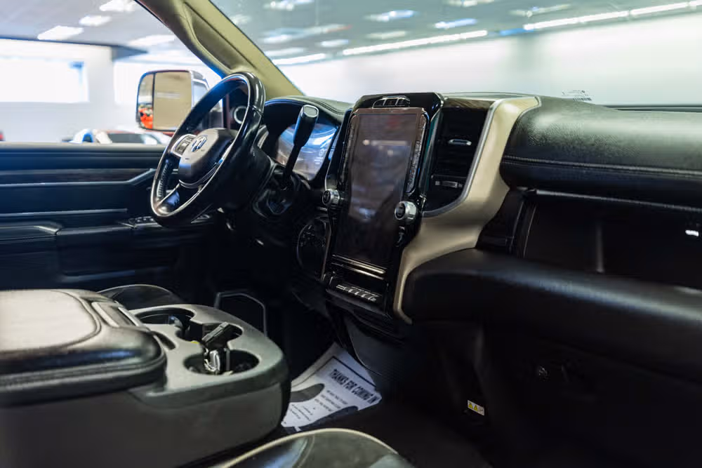 2020 Ram 3500 Laramie Image 16