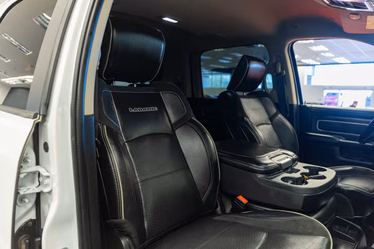 2020 Ram 3500 Laramie Image 17