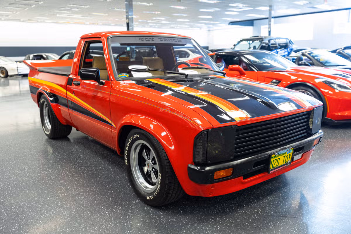 1980 TOYOTA PICKUP 2DR Image 3