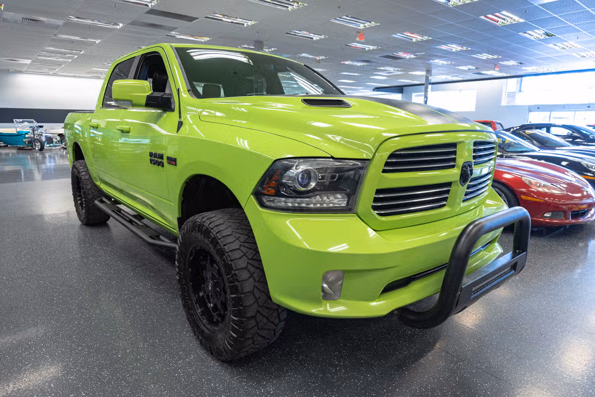 2017 Ram 1500 Sport Crew Cab Image 3