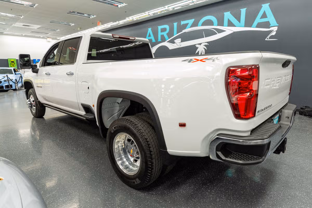 2024 Chevrolet Silverado 3500HD LTZ Image 9
