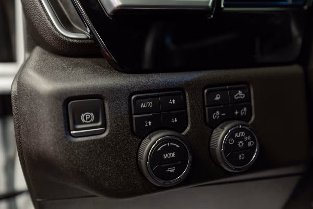 2024 Chevrolet Silverado 3500HD LTZ Image 12