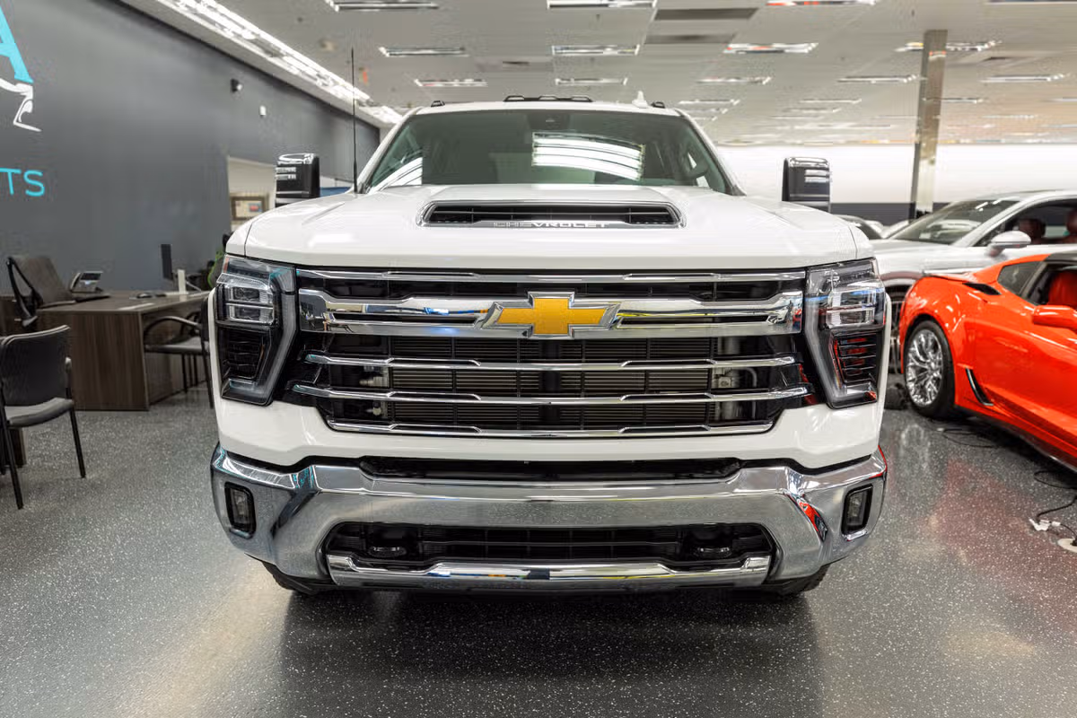 2024 Chevrolet Silverado 3500HD LTZ Image 3