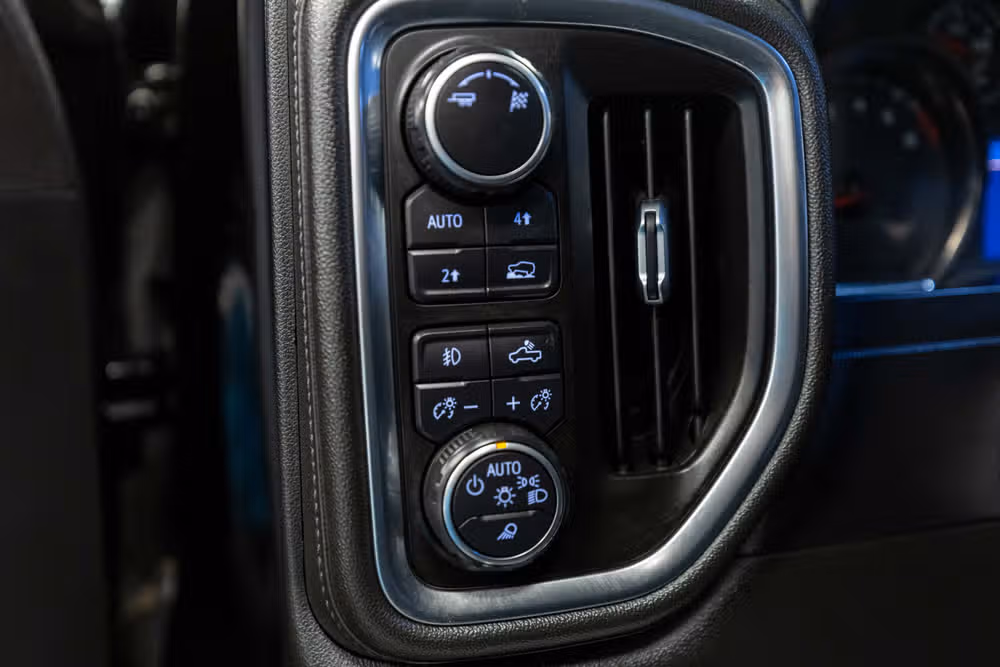 2019 Chevrolet Silverado 1500 LTZ Image 12