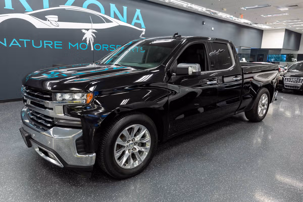 2019 Chevrolet Silverado 1500 LTZ Image 2