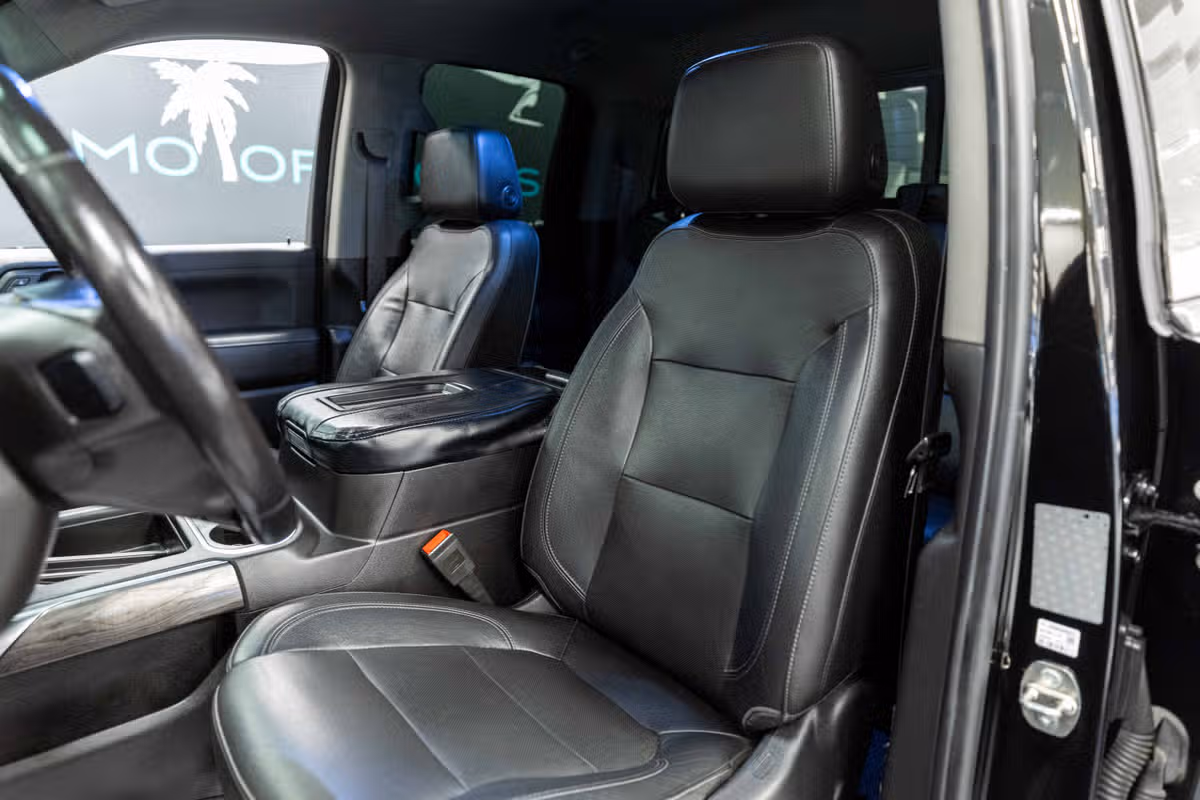 2019 Chevrolet Silverado 1500 LTZ Image 14