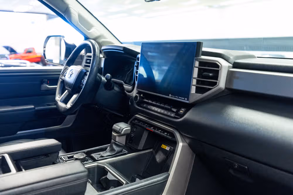 2023 Toyota Tundra Limited CrewMax Image 16