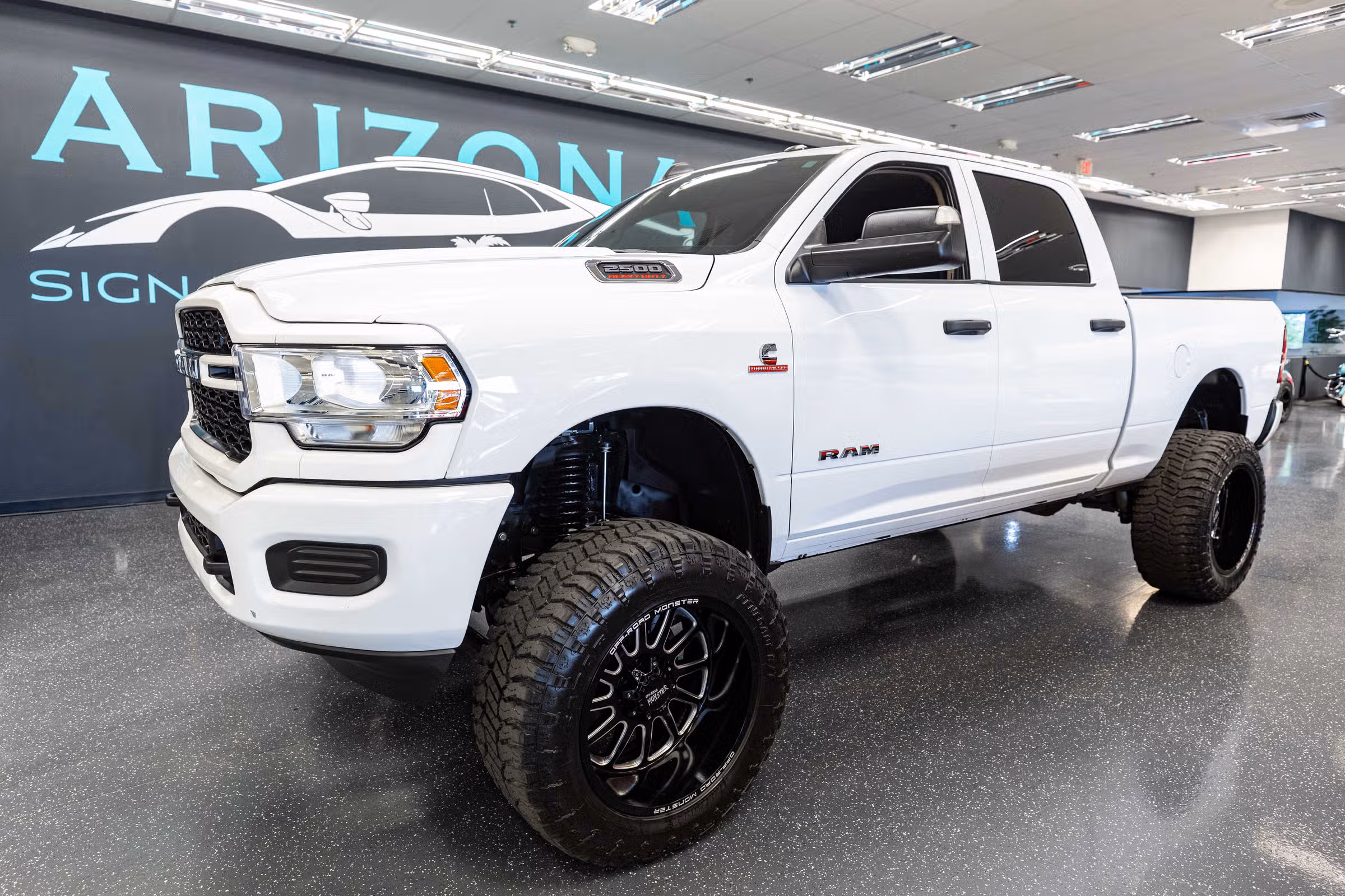 2020 Ram 2500 Tradesman Crew Cab Image 1