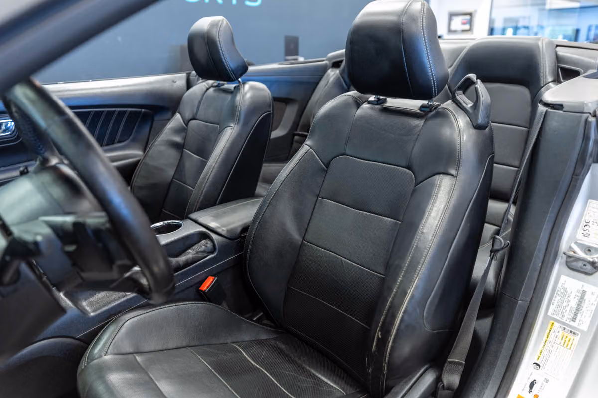 2015 Ford Mustang GT Premium Image 12