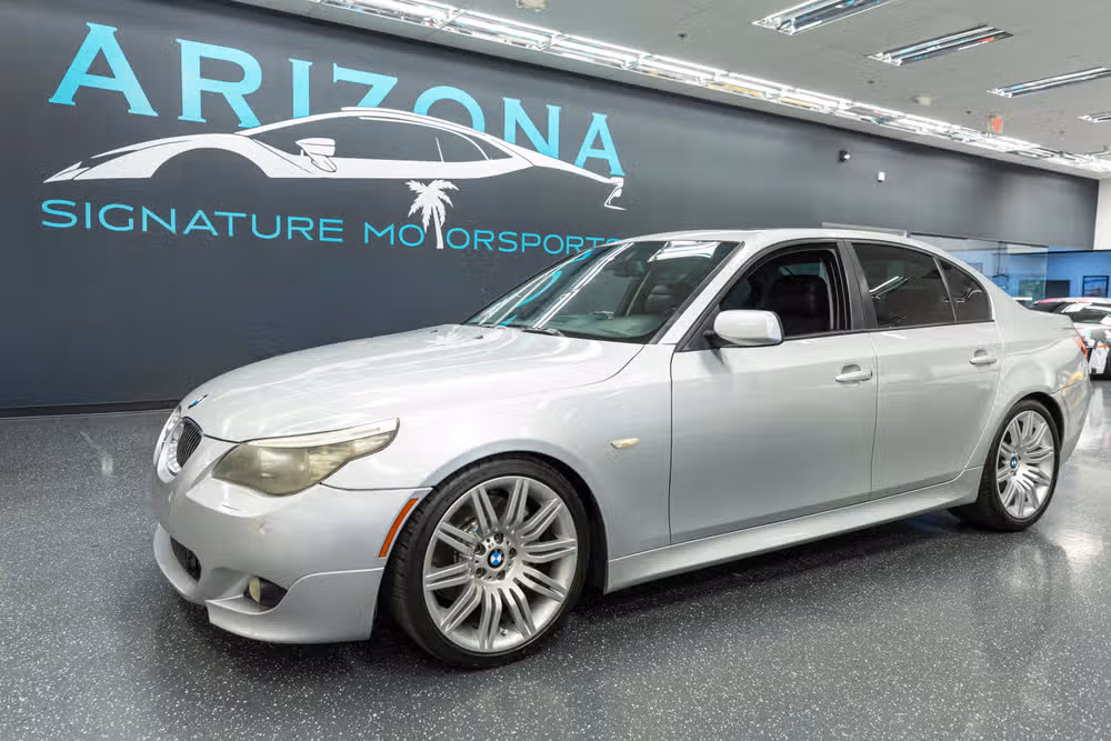 2008 BMW 5 Series 550i Image 1