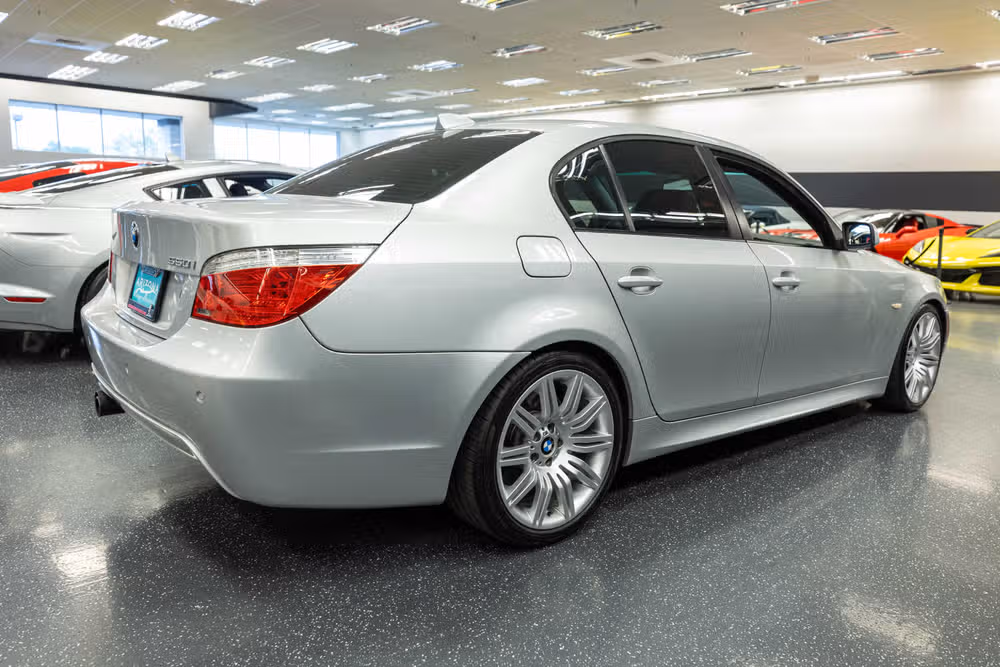 2008 BMW 5 Series 550i Image 5