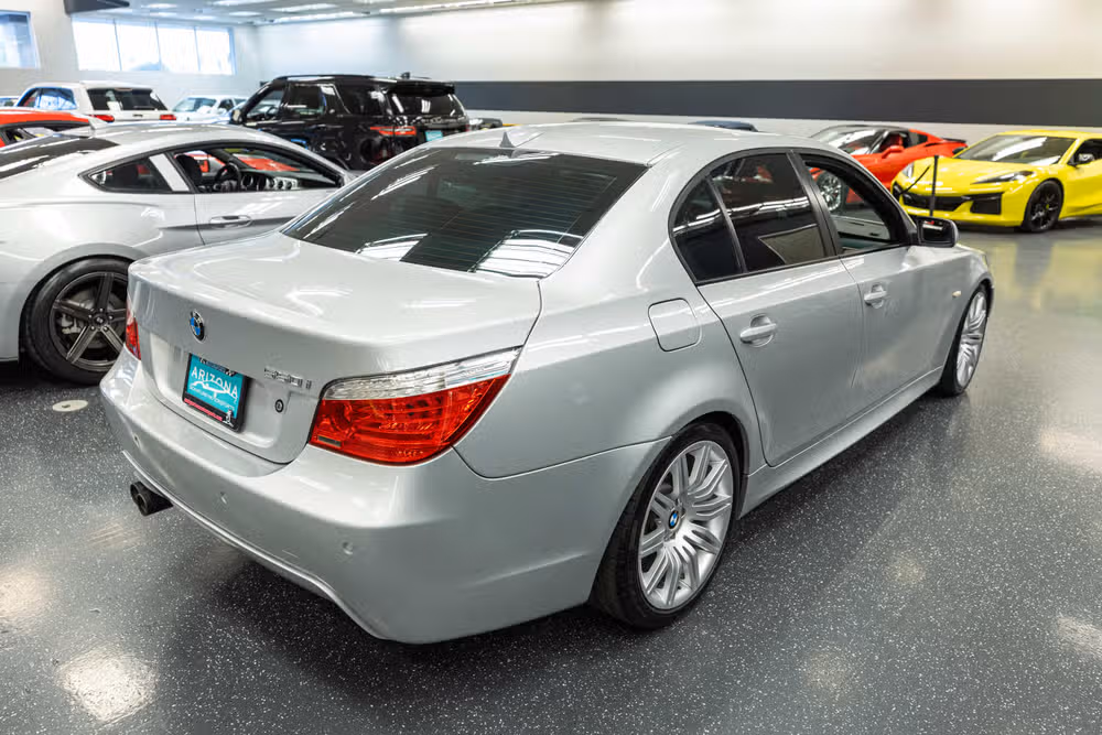 2008 BMW 5 Series 550i Image 6