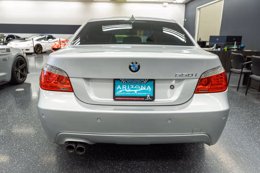 2008 BMW 5 Series 550i Image 7