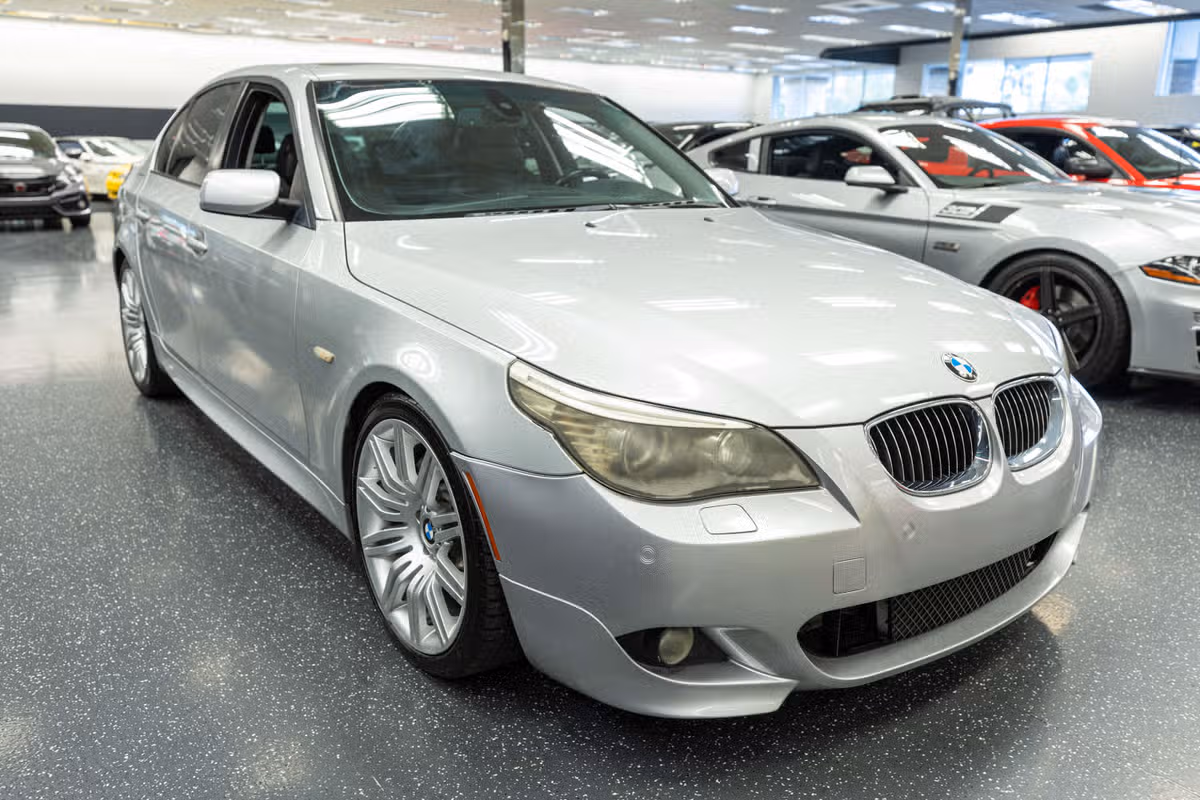 2008 BMW 5 Series 550i Image 3