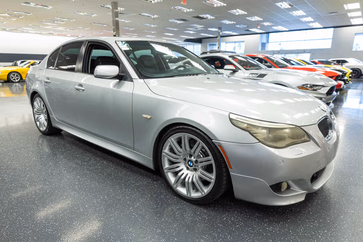 2008 BMW 5 Series 550i Image 4