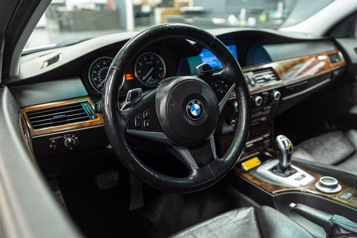 2008 BMW 5 Series 550i Image 10
