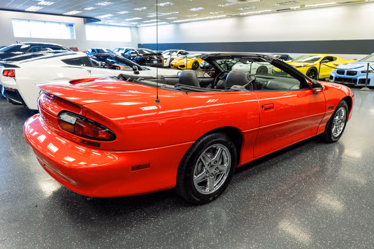 1998 Chevrolet Camaro Z28 Image 16