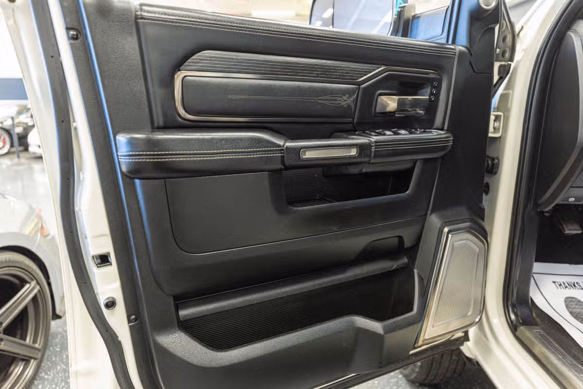 2019 Ram 3500 Limited Crew Cab Image 11