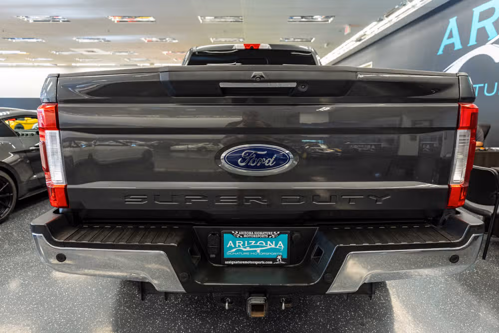 2017 Ford F-250 Super Duty Lariat Image 7