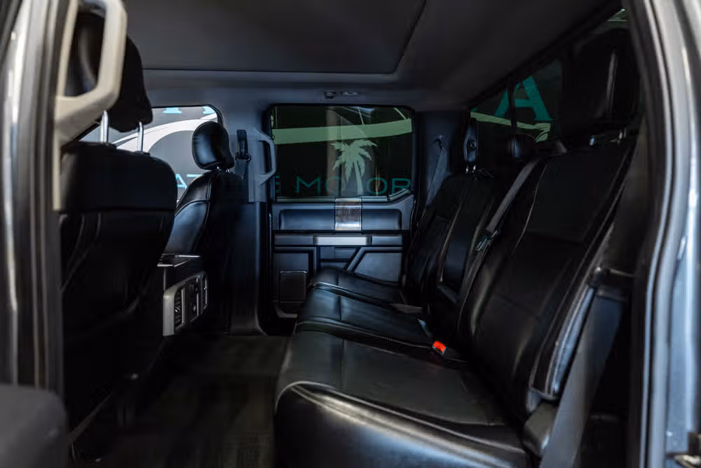 2017 Ford F-250 Super Duty Lariat Image 14