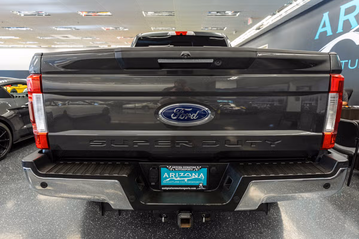 2017 Ford F-250 Super Duty Lariat Image 7