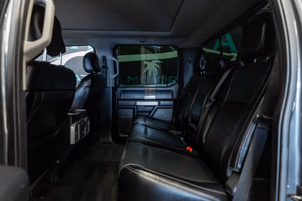 2017 Ford F-250 Super Duty Lariat Image 14