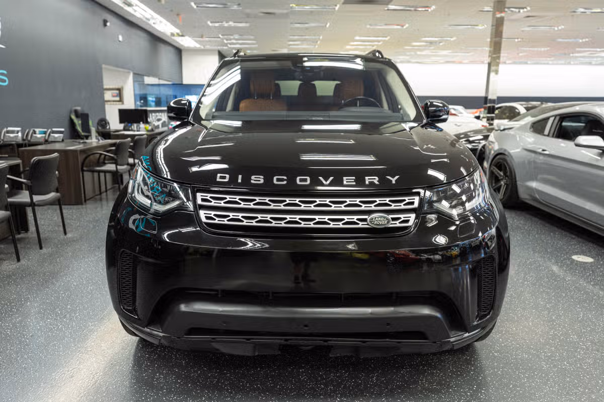2017 Land Rover Discovery HSE Td6 Image 2